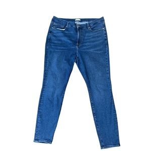 Good American Good Classic Stretch High Rise Jeans Size 20